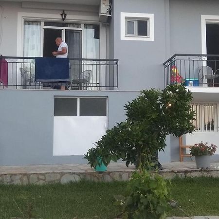 Zodiac Apts Apartman Nidrí Kültér fotó